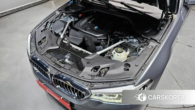 BMW 5 Series (G30) id 3829375 из Кореи 16