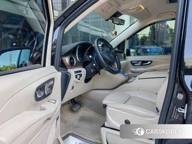 Mercedes-Benz V-class id 4333283 из Китая 9