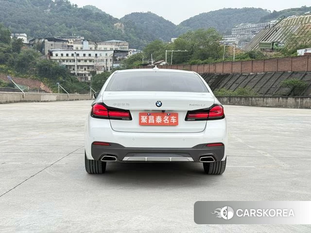 BMW 5 series 2021 Белый из Китая, фото 6