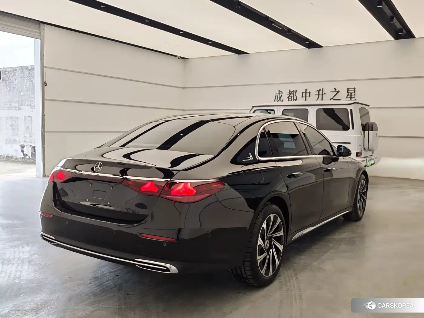 Mercedes-Benz E-Class id 4548305 из Китая 11