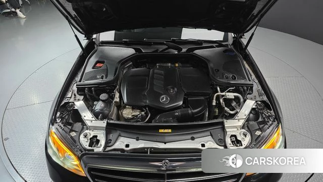 Mercedes-Benz E-Class W213 id 4672772 из Кореи 32