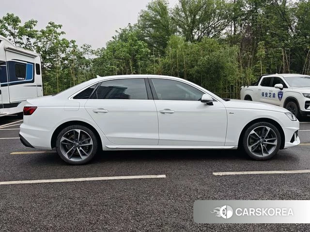 Audi A4L id 4273263 из Китая 30