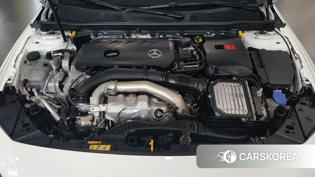 Mercedes-Benz A-Class W177 id 4686408 из Кореи 13