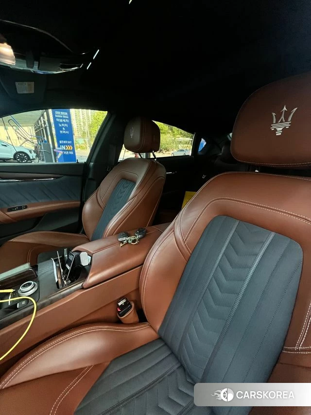 Maserati Quattroporte id 4298819 из Кореи 12