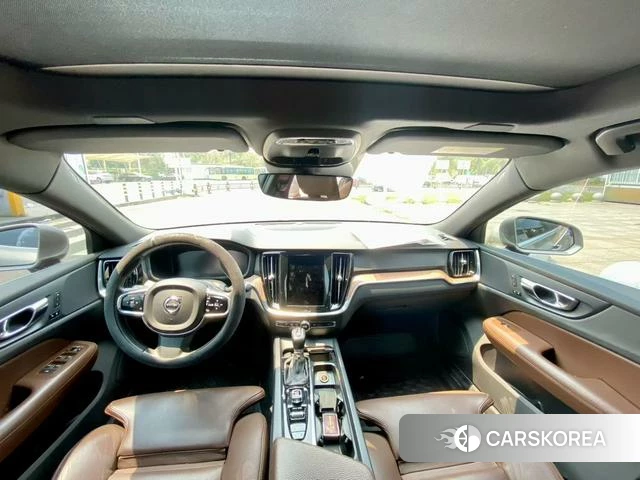 Volvo S60 2020 Шампань из Китая, фото 6