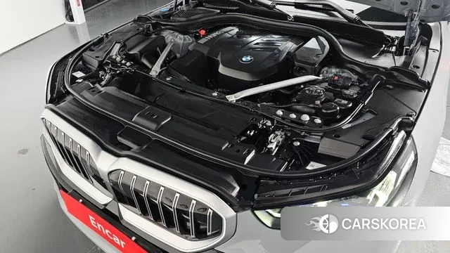 BMW 5 Series (G60) id 2930105 из Кореи 16