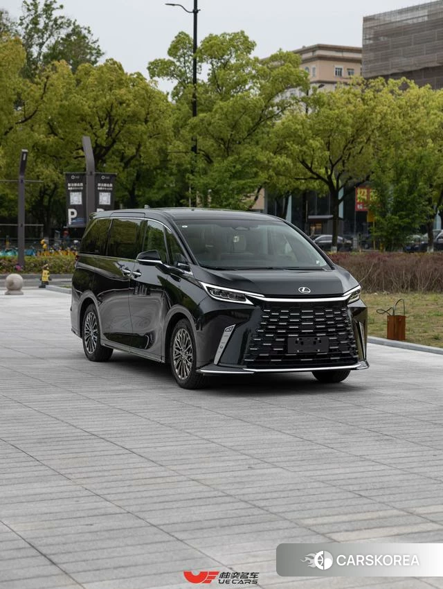 Lexus LM id 4300044 из Китая 23