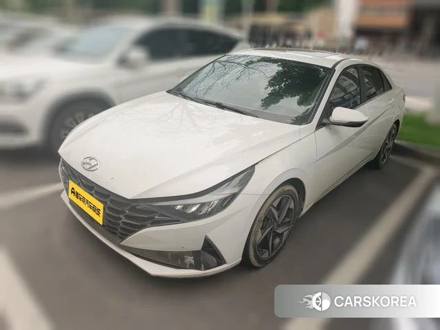 Hyundai Elantra 2023 Белый из Китая, фото 6
