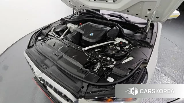 BMW 5 Series (G60) id 3517810 из Кореи 16