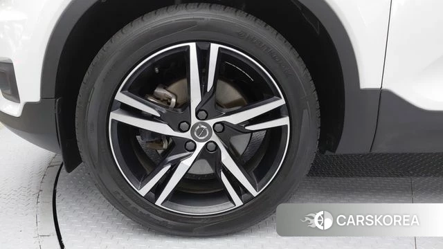 Volvo XC40 id 3878693 из Кореи 16