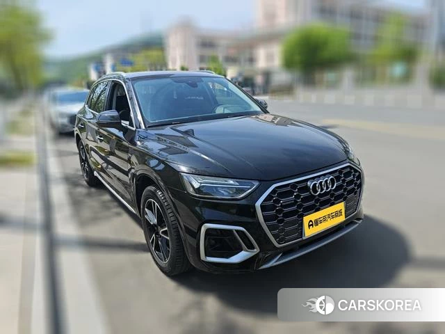 Audi Q5L 2022 Черный из Китая, фото 6