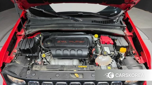Jeep Renegade id 4573313 из Кореи 26