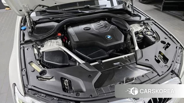 BMW 5 Series (G30) id 3432238 из Кореи 16