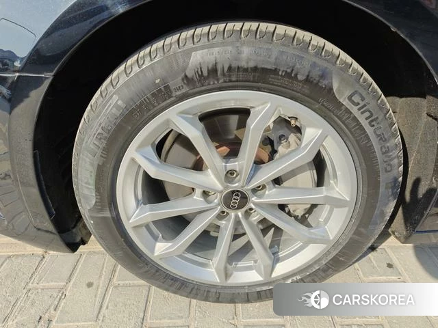 Audi A6L id 4275497 из Китая 11