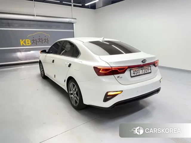 Kia Come New K3 id 3643788 из Кореи 16