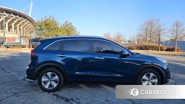 Kia Niro id 3728605 из Кореи 16