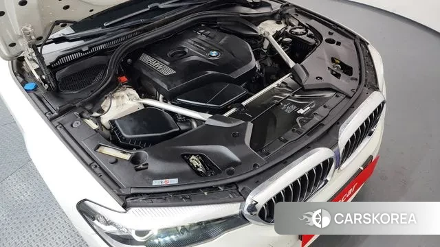 BMW 5 Series (G30) id 3677393 из Кореи 16