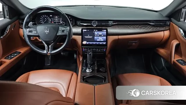 Maserati Quattroporte id 3037583 из Кореи 16