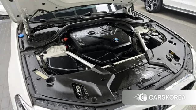 BMW 5 Series (G30) id 3493966 из Кореи 16