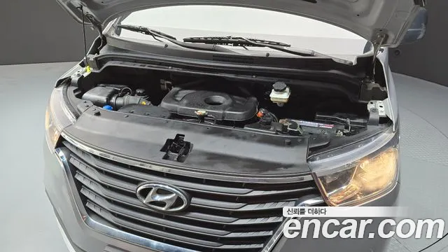 Hyundai The New Grand Starex id 2819178 из Кореи 16