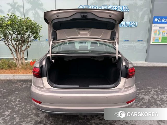 Volkswagen Sagitar id 4277444 из Китая 8