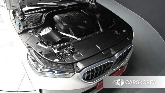 BMW 5 Series (G60) id 4602808 из Кореи 16