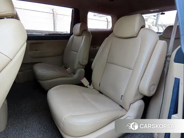 Kia The New Carnival id 3621966 из Кореи 16