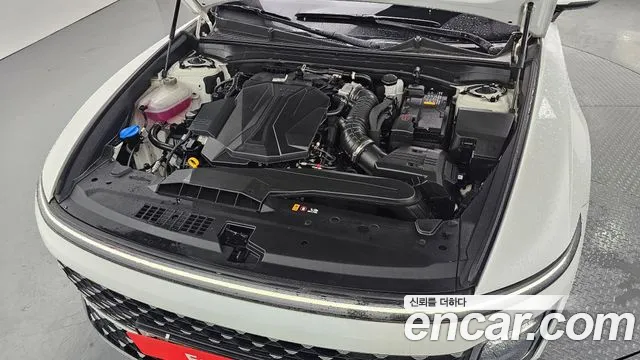 Hyundai Grandeur (GN7) id 2709213 из Кореи 16