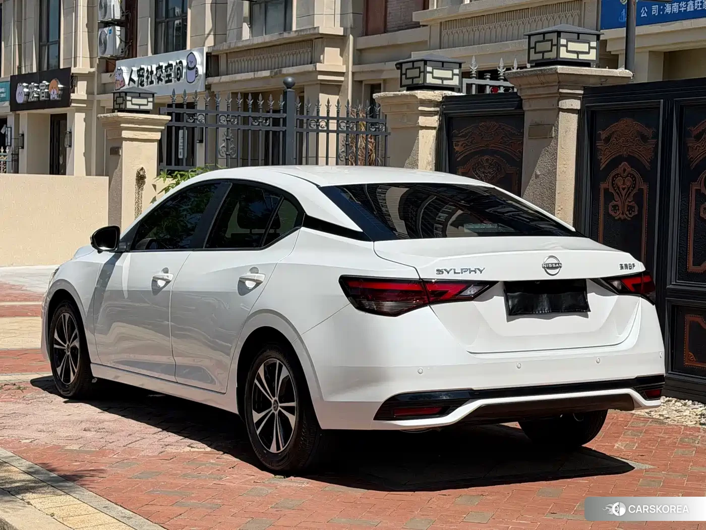 Nissan Sylphy 2024 Белый из Китая, фото 6