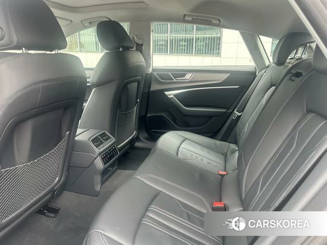 Audi A7 2025 Черный из Китая, фото 6