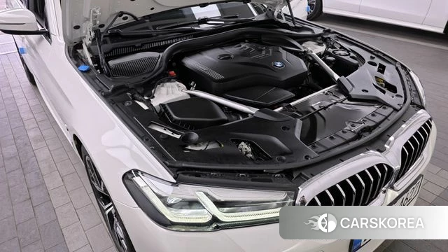 BMW 5 Series (G30) id 3858991 из Кореи 16