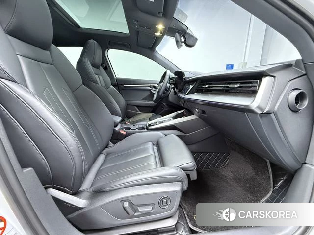 Audi A3 id 4261802 из Китая 14
