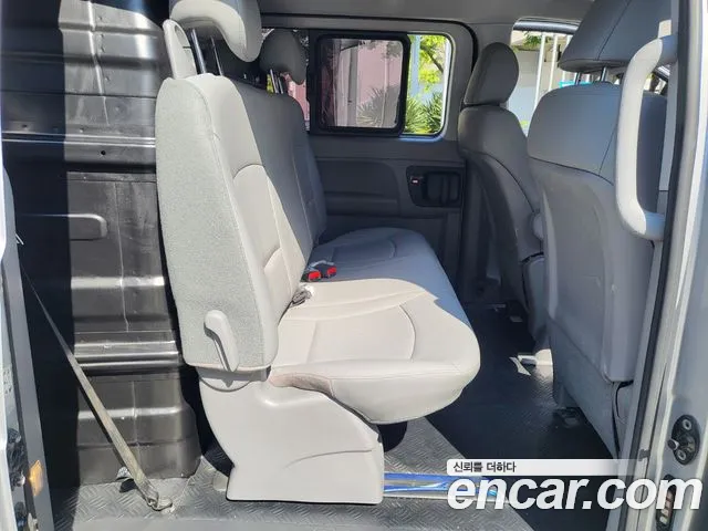 Hyundai The New Grand Starex id 2678119 из Кореи 16