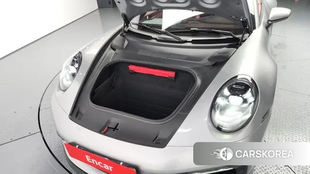 Porsche 911(992) id 3644667 из Кореи 16