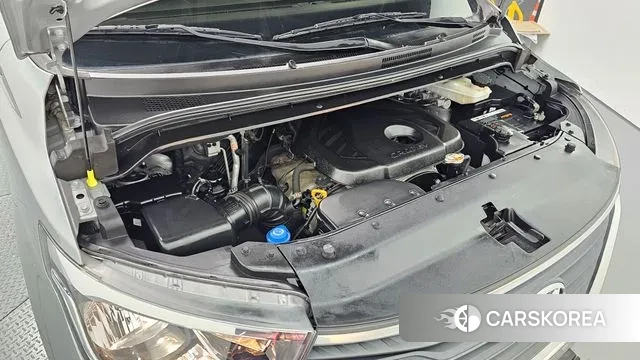 Hyundai The New Grand Starex id 3484188 из Кореи 16