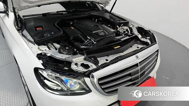 Mercedes-Benz E-Class W213 id 4581419 из Кореи 28