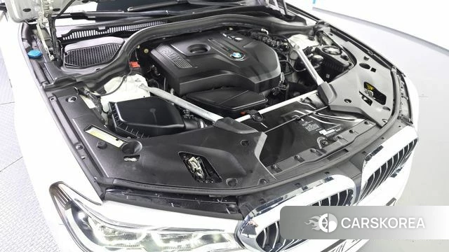 BMW 5 Series (G30) id 4765298 из Кореи 30