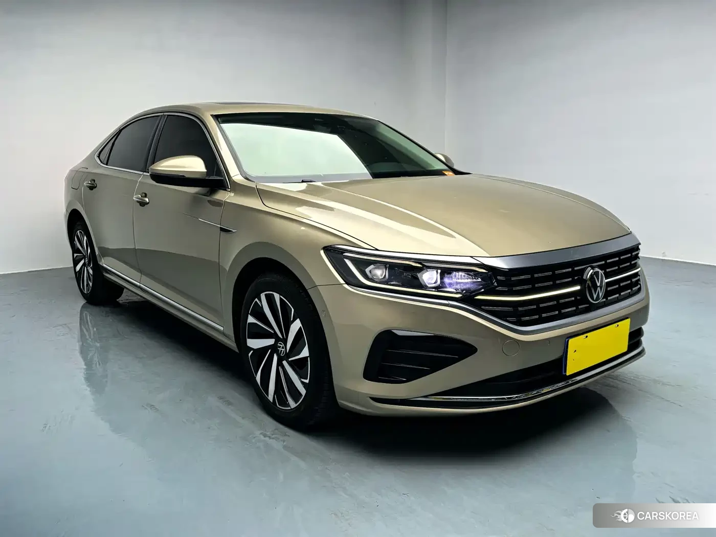 Volkswagen Passat id 4674404 из Китая 16