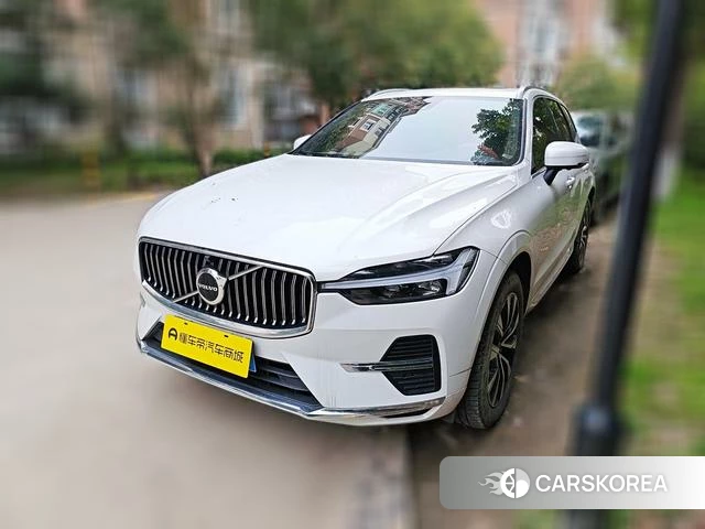 Volvo XC60 2022 Белый из Китая, фото 6