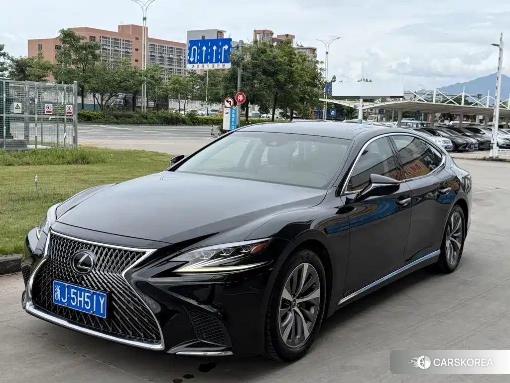 Lexus LS 2018 Черный из Китая, фото 6
