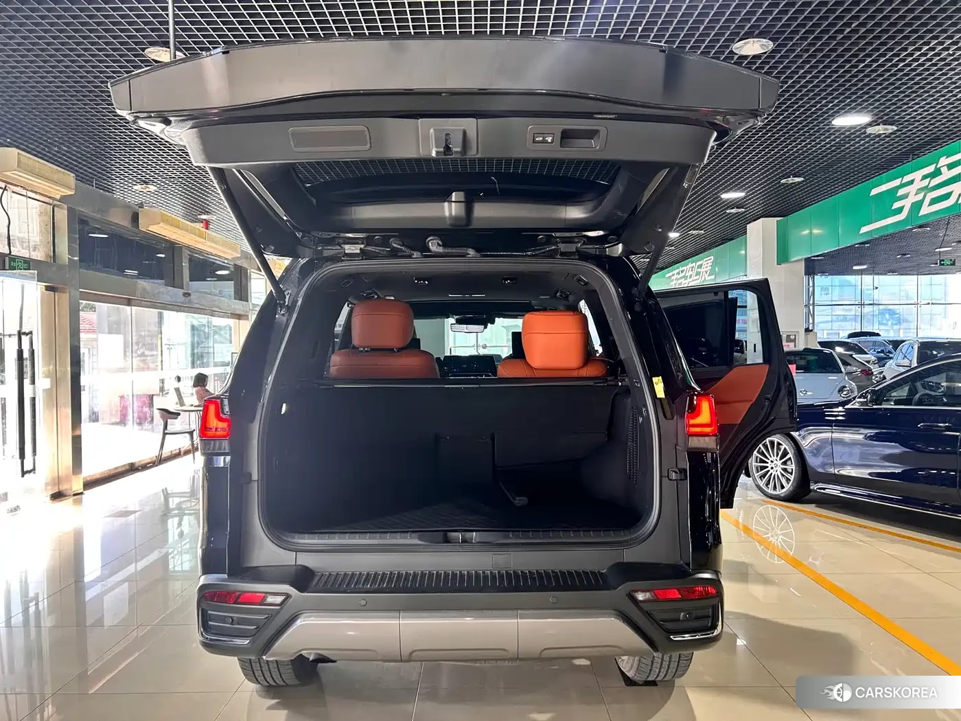 Lexus LX id 4589453 из Китая 19