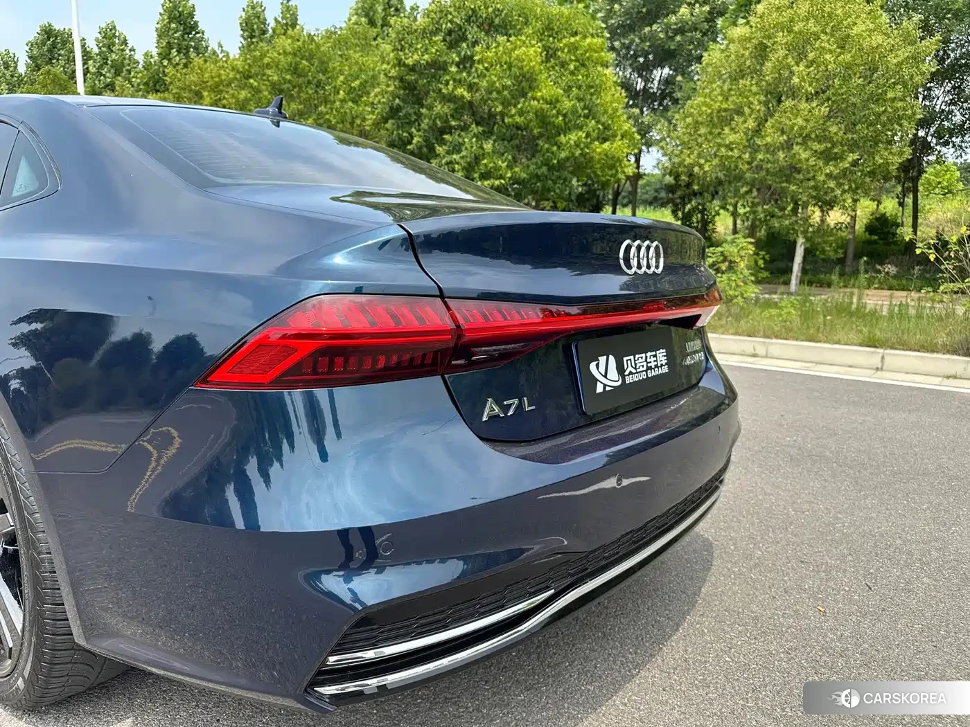 Audi A7L id 4628024 из Китая 12