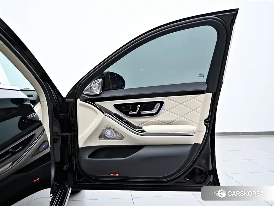 Mercedes-Benz Maybach S-Class id 4548138 из Китая 36