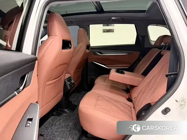 Chang'an CS75PLUS 2024 Белый из Китая, фото 6