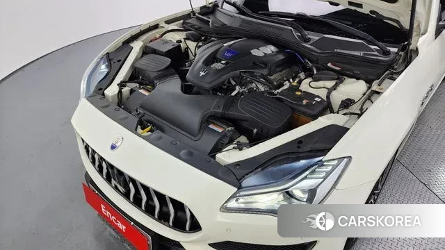 Maserati Quattroporte id 3161477 из Кореи 16
