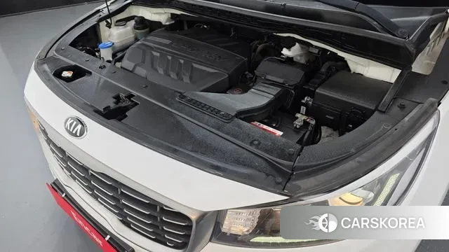 Kia The New Carnival id 3601988 из Кореи 16