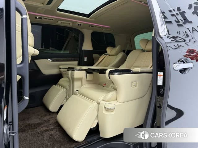 Toyota Elfa id 4277978 из Китая 7