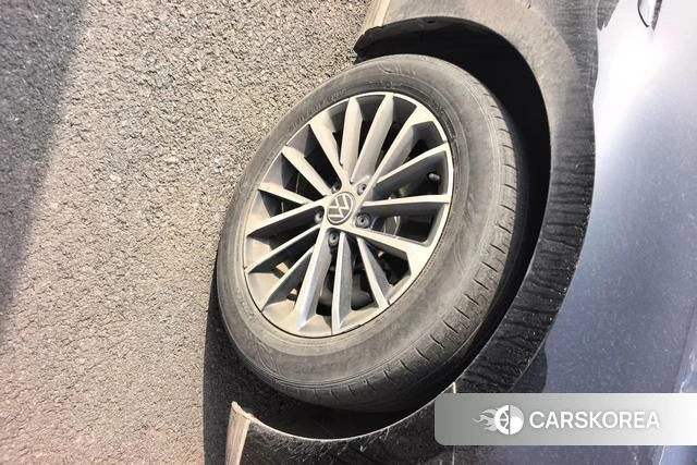 Volkswagen Magotan id 4277897 из Китая 13