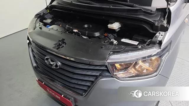 Hyundai The New Grand Starex id 3588309 из Кореи 16