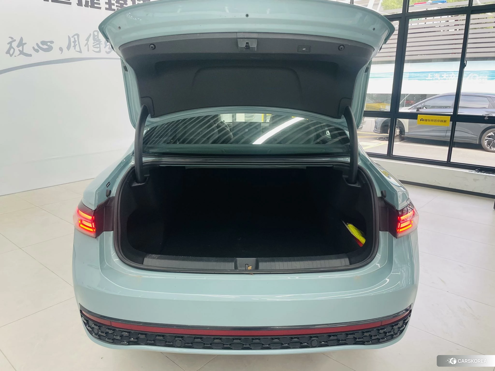 Volkswagen Passat id 4454346 из Китая 14